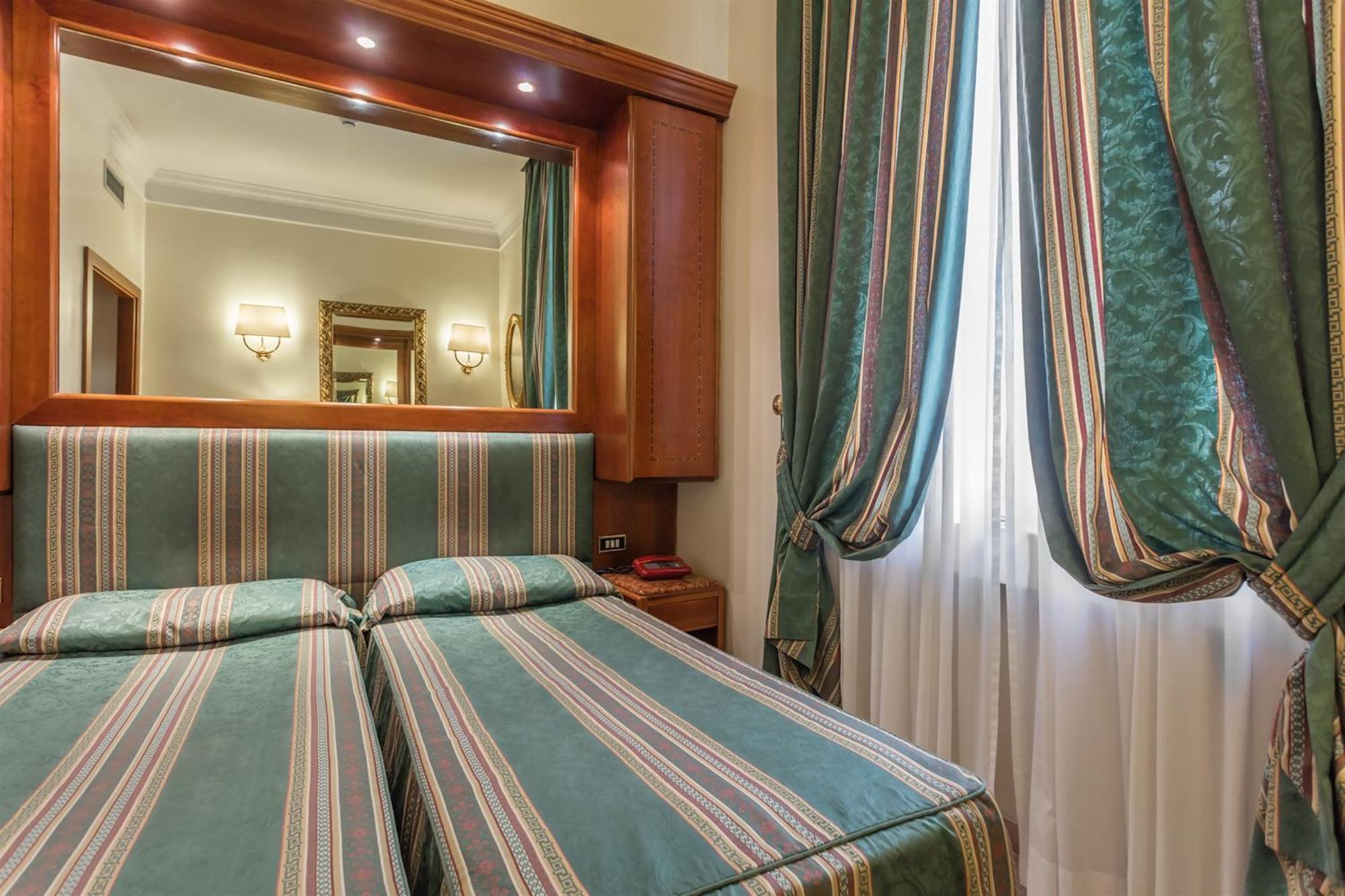 Raeli Hotel Luce — Fotos 2